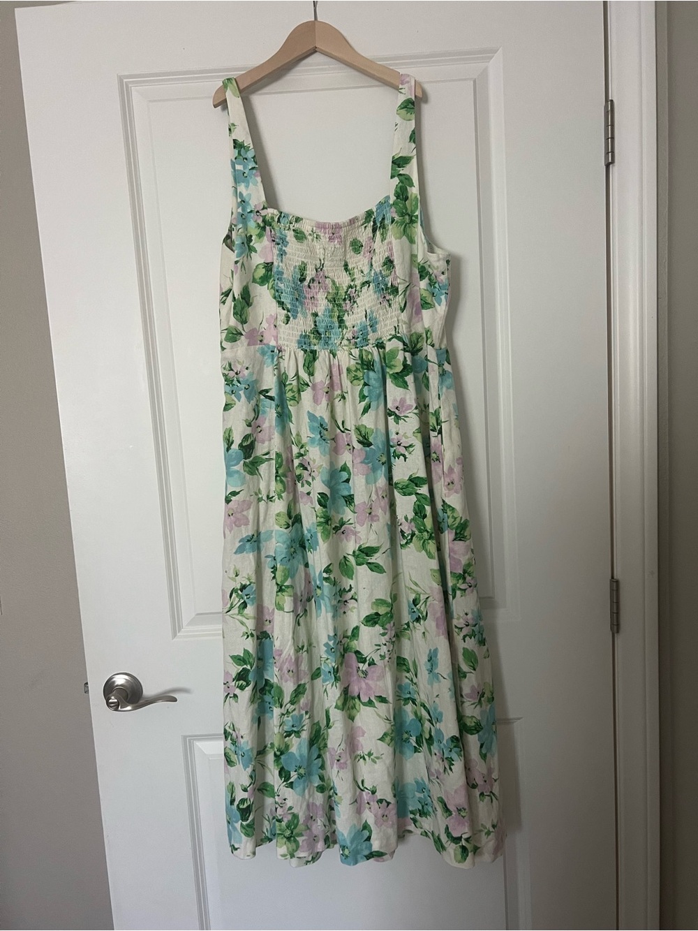 Old Navy Floral Cowl Neck Summer Dress in Cream with Blue & Green Flowers - Picture 5 of 5